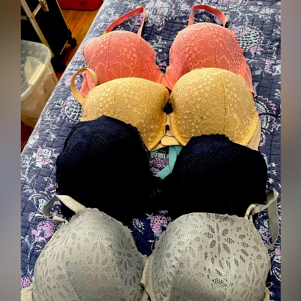 Victoria Secret Sexy Tee 40DD bra lot